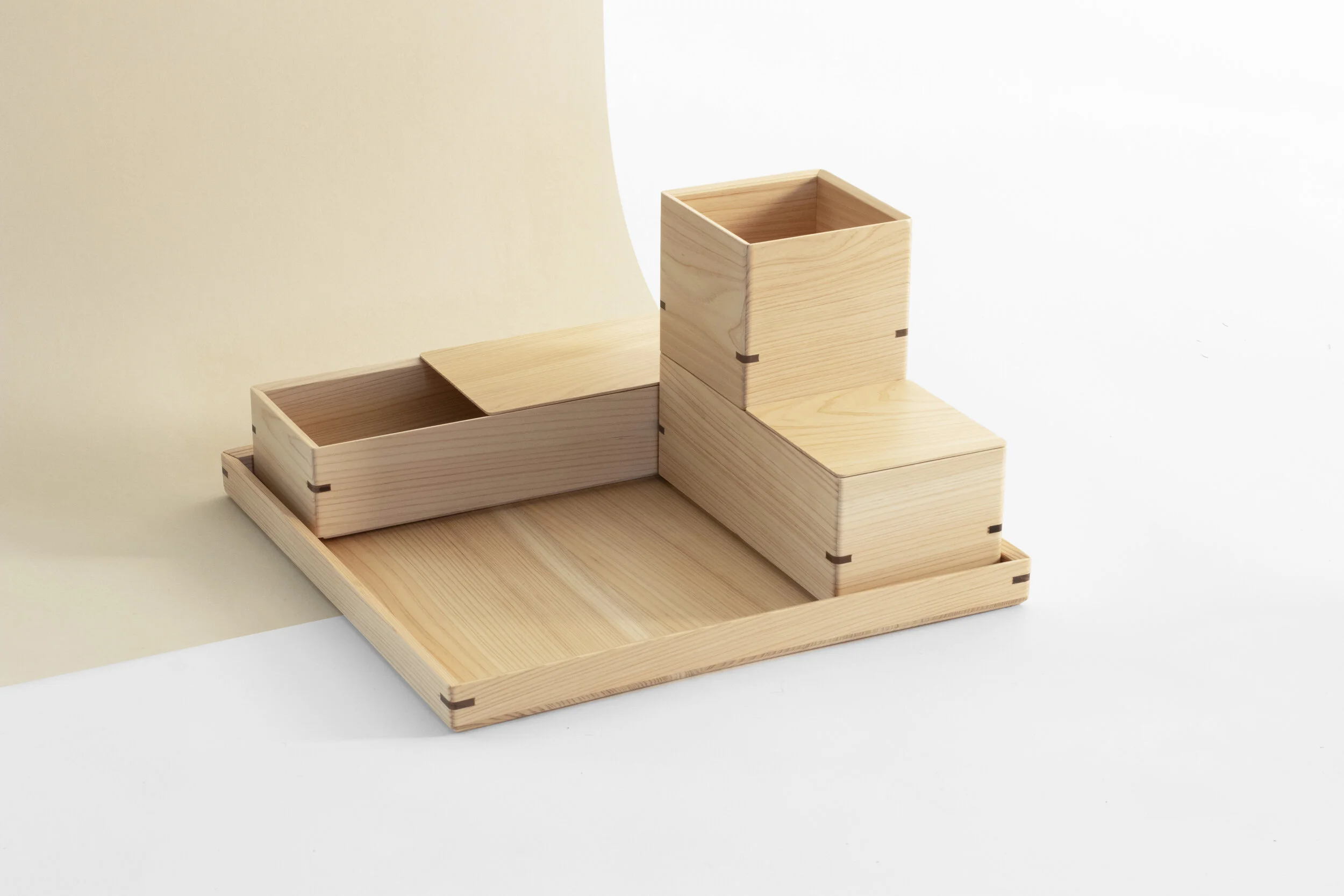 Hinoki — Hako